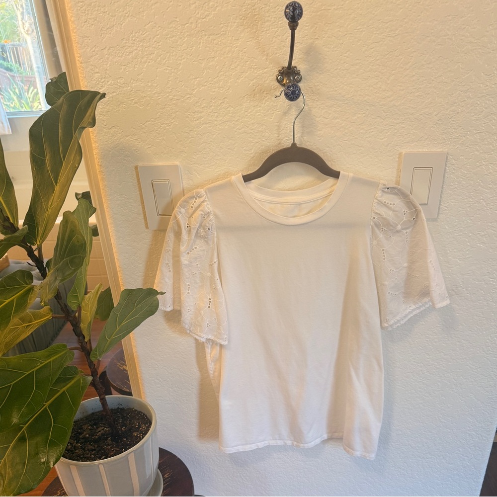 White cotton ruffle eyelet sleeve top
